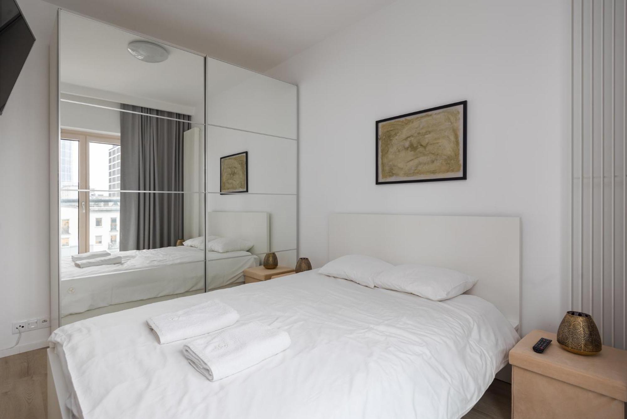 Vipwarsawapartments Onyx Mennica Residence מראה חיצוני תמונה